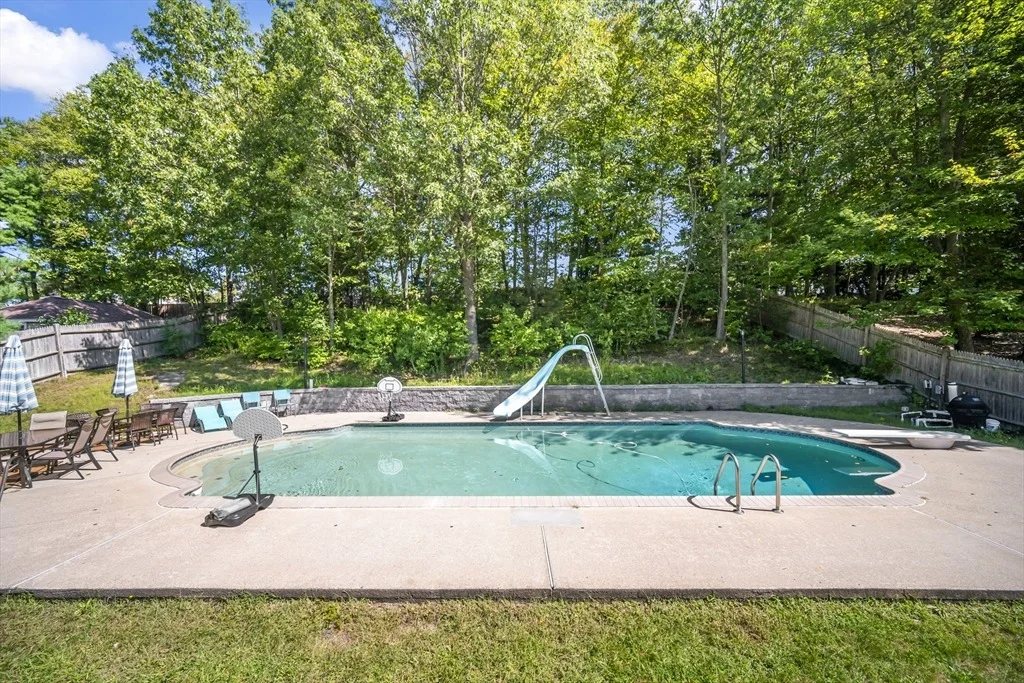 Photo of 293 Alida Rd