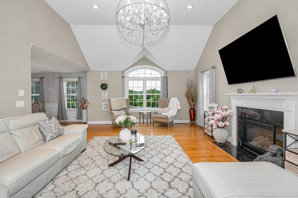 Photo of 61 Saddle Rd