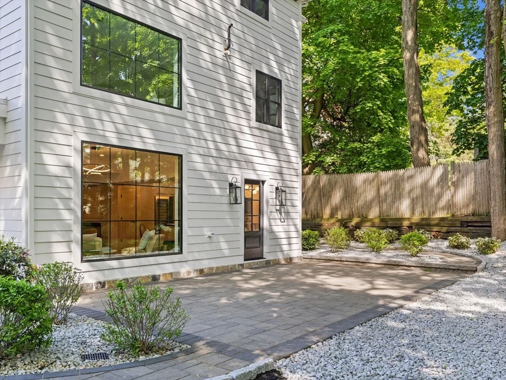 Photo of Unit 8 at 8 Wiswall
