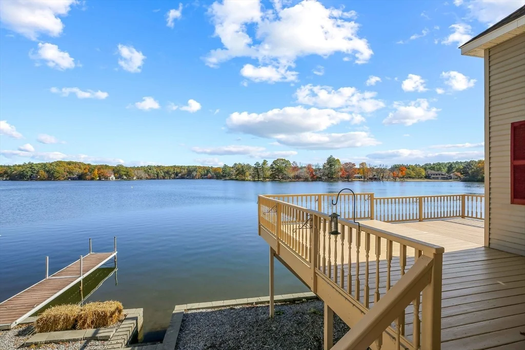 Photo of 26 Cedar Lake Dr