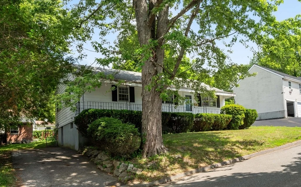 Photo of 66 Vincent Ave
