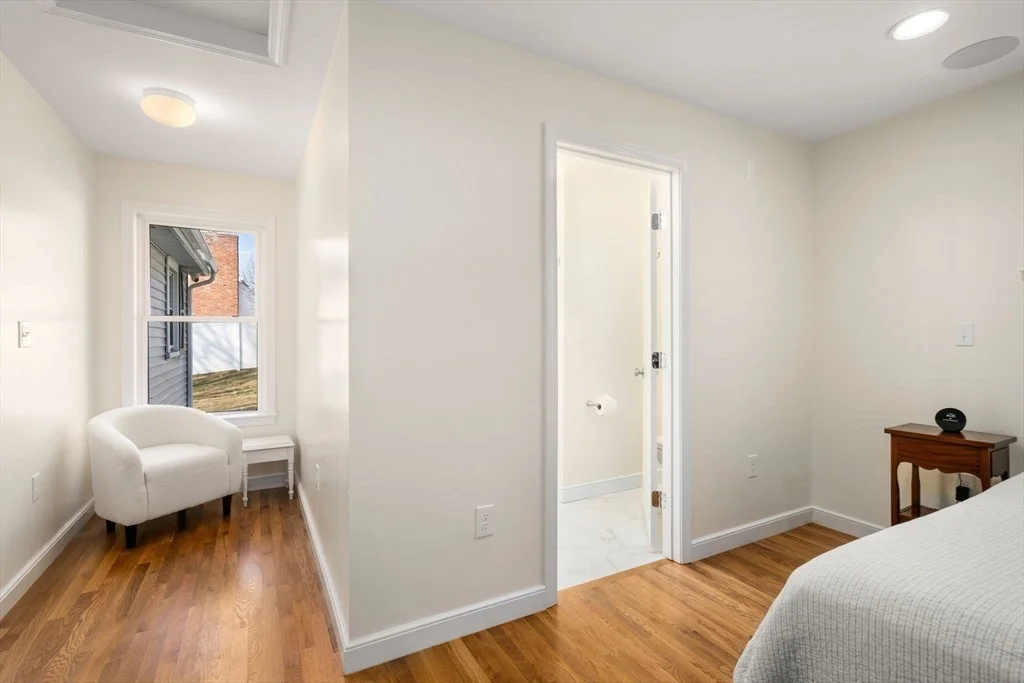 Photo of 38 Irving Dr