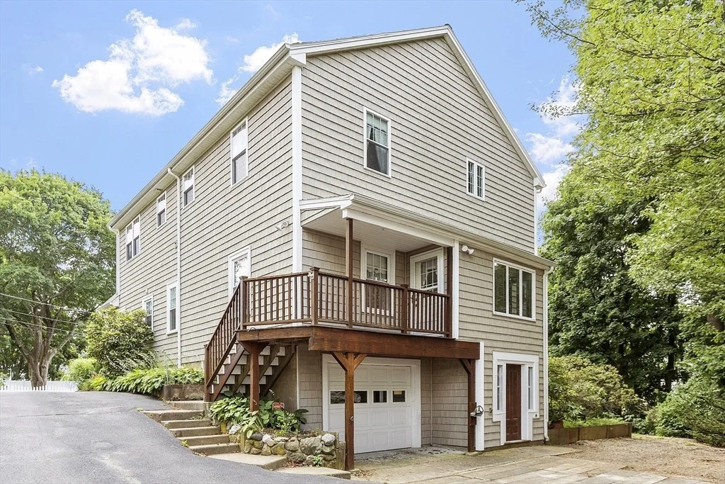 Photo of 5 Hoover Ave