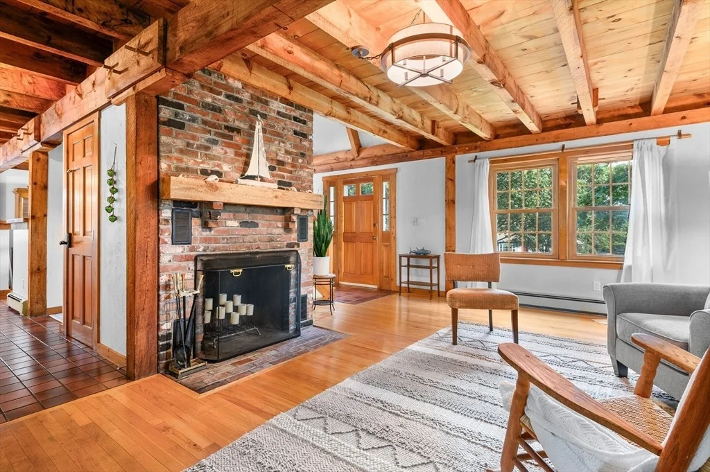 Photo of 17 Cedar Point Cir