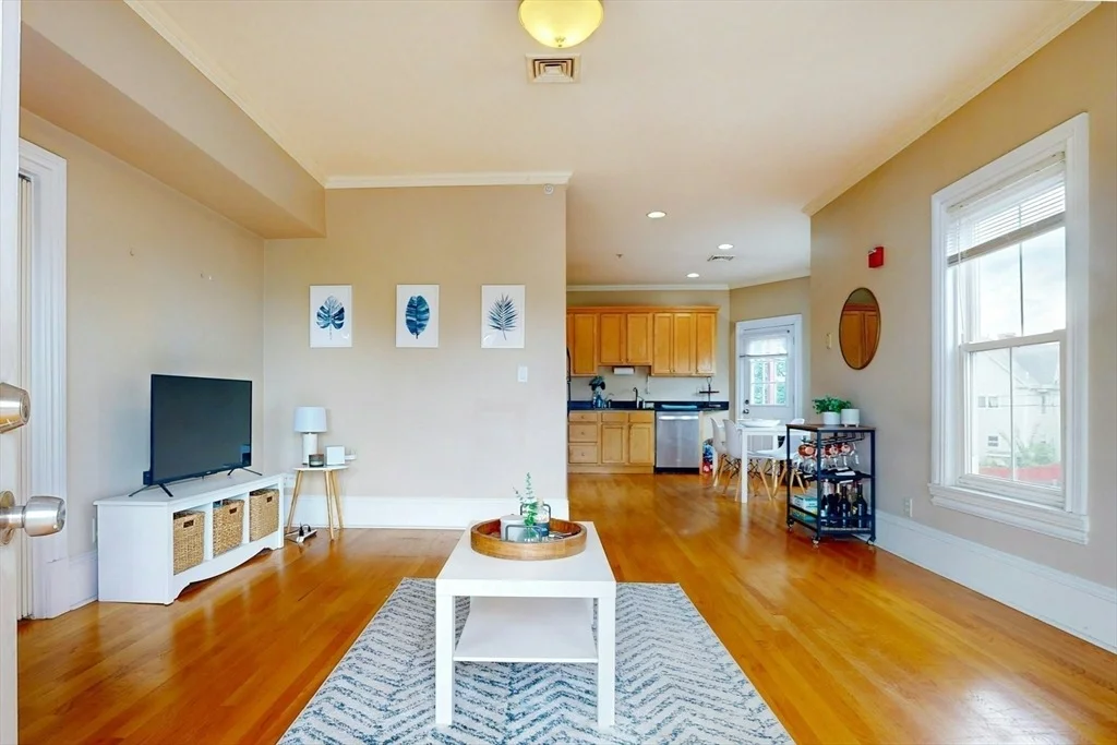 Photo of Unit A2 at 561 Broadway