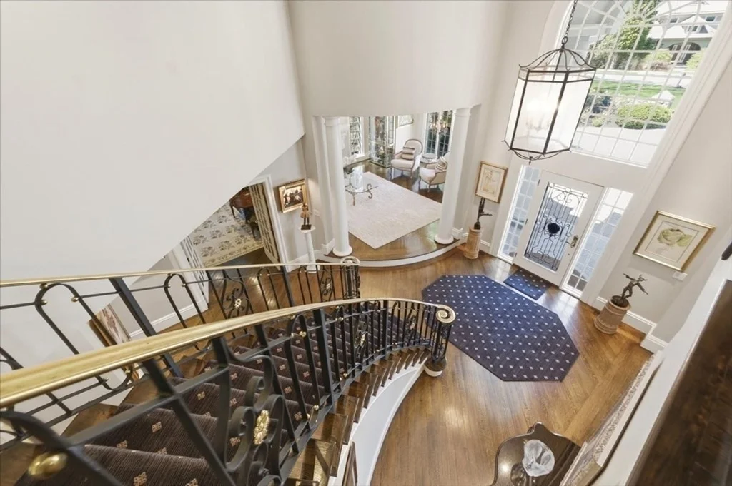 Photo of 98 Bridle Trail Rd