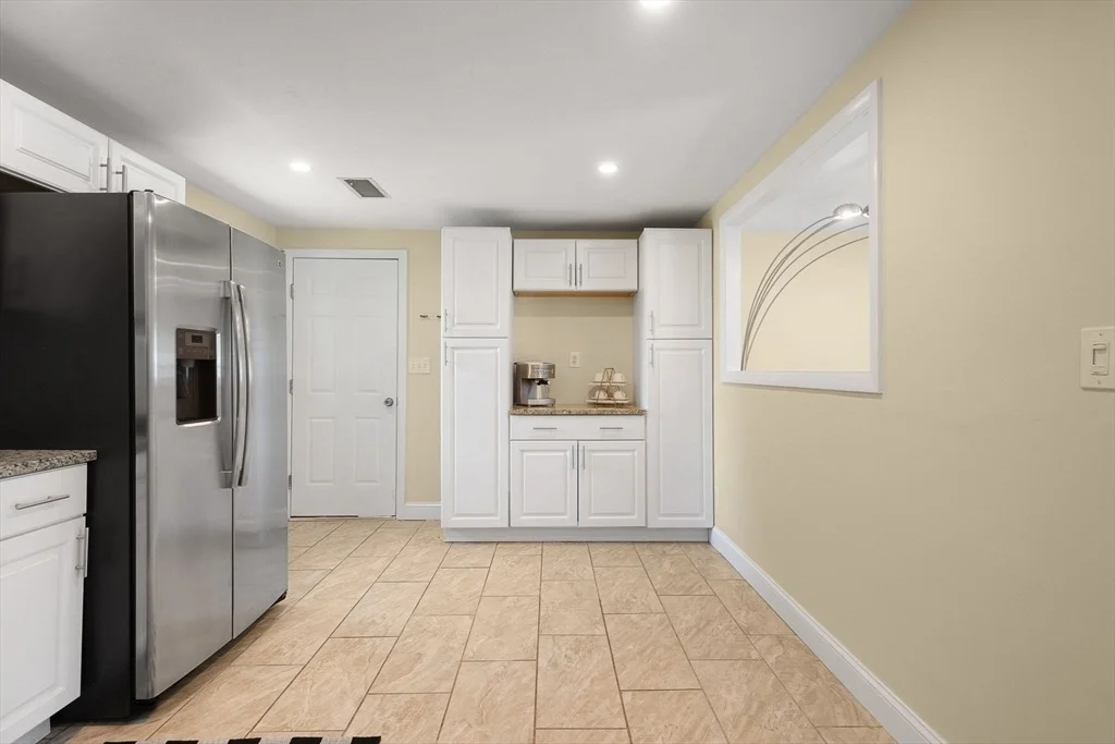 Photo of 20 Terry Ln E