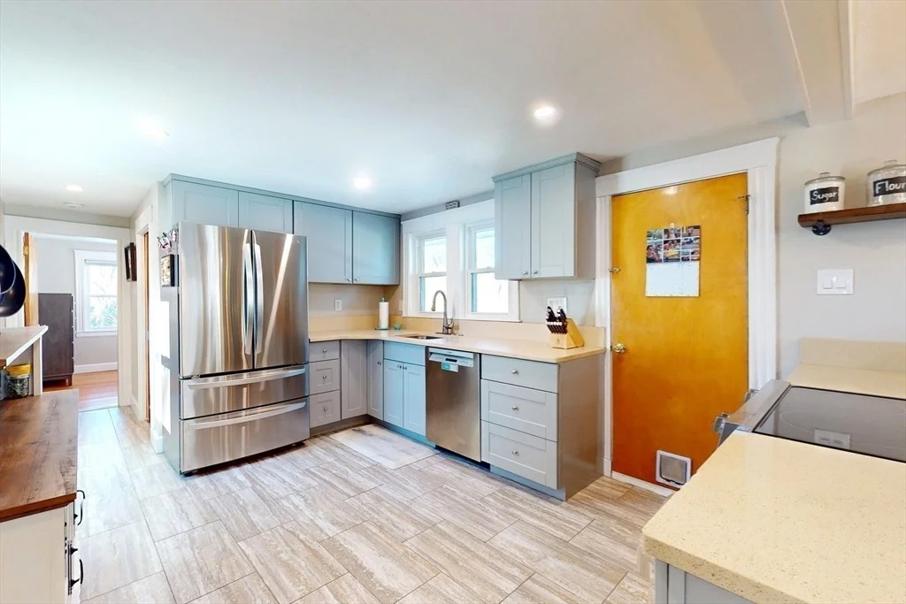 Photo of 1393 Trapelo Road