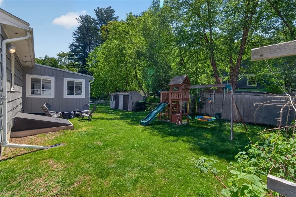 Photo of 60 Riverview Cir
