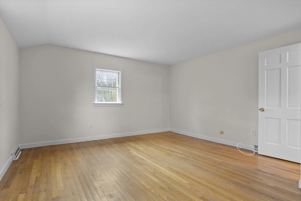 Photo of 21 Flagg Rd