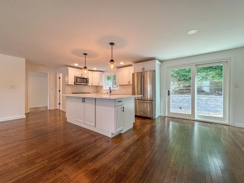 Photo of 282 Pleasant St