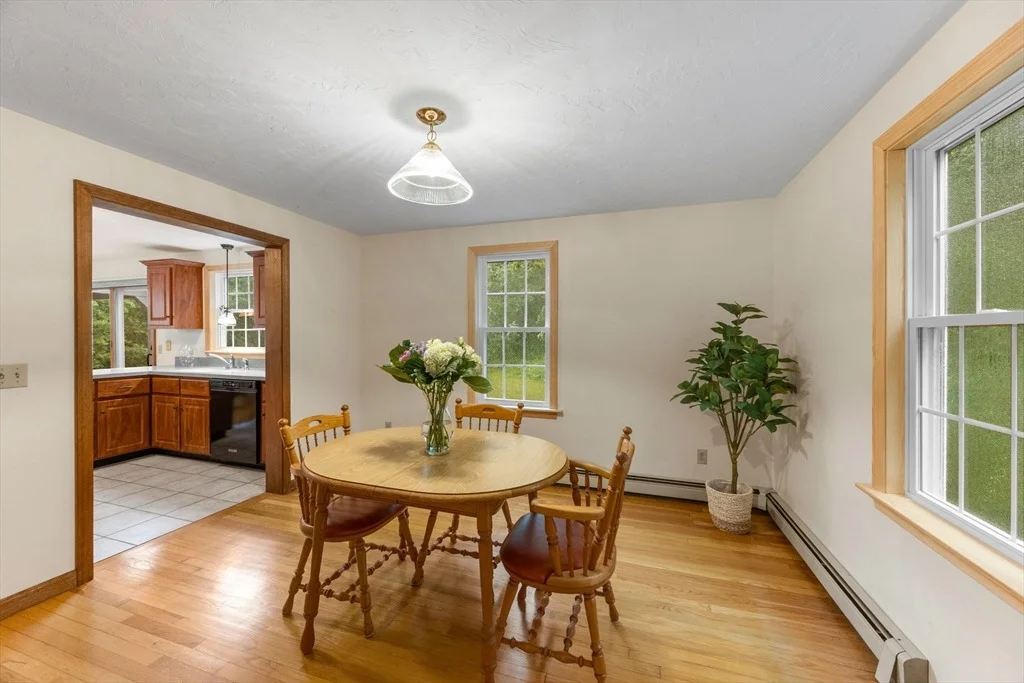 Photo of 4 Carver Dr
