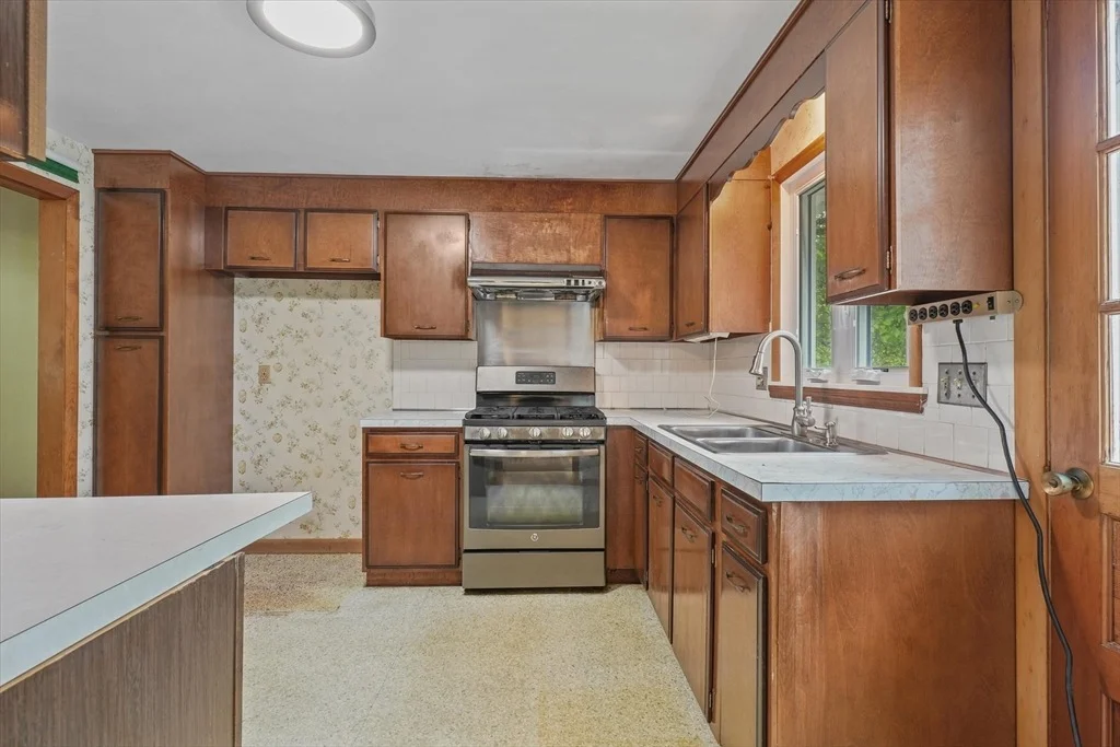 Photo of 5 Hampshire Dr