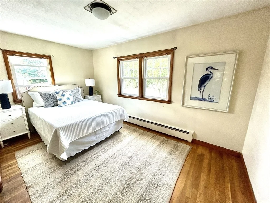 Photo of 18 Hunt Way