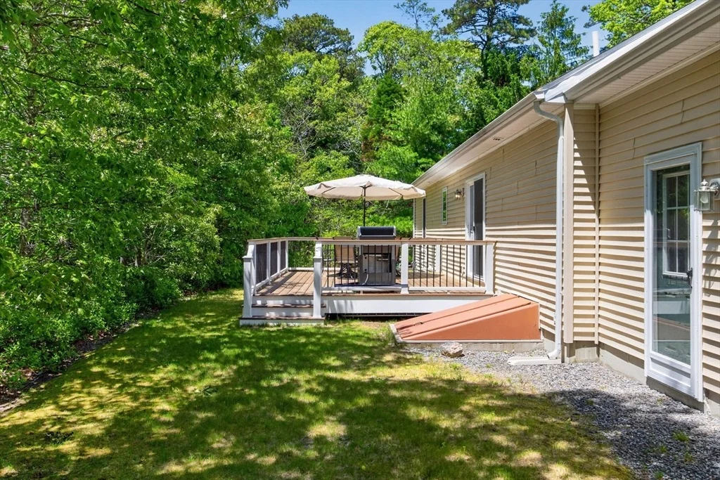 Photo of 98 Leland Rd