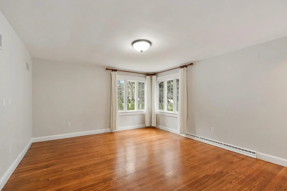 Photo of 9 Lantern Rd