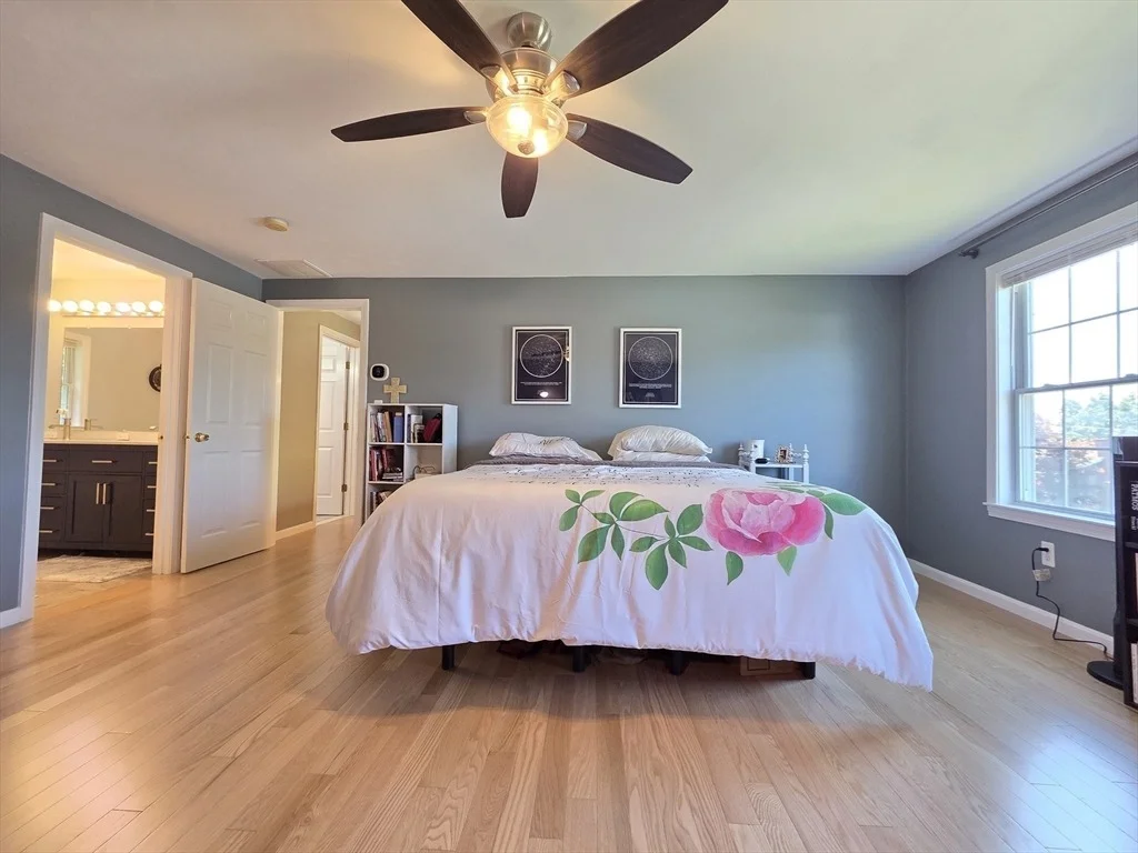 Photo of 29 Cushing Rd
