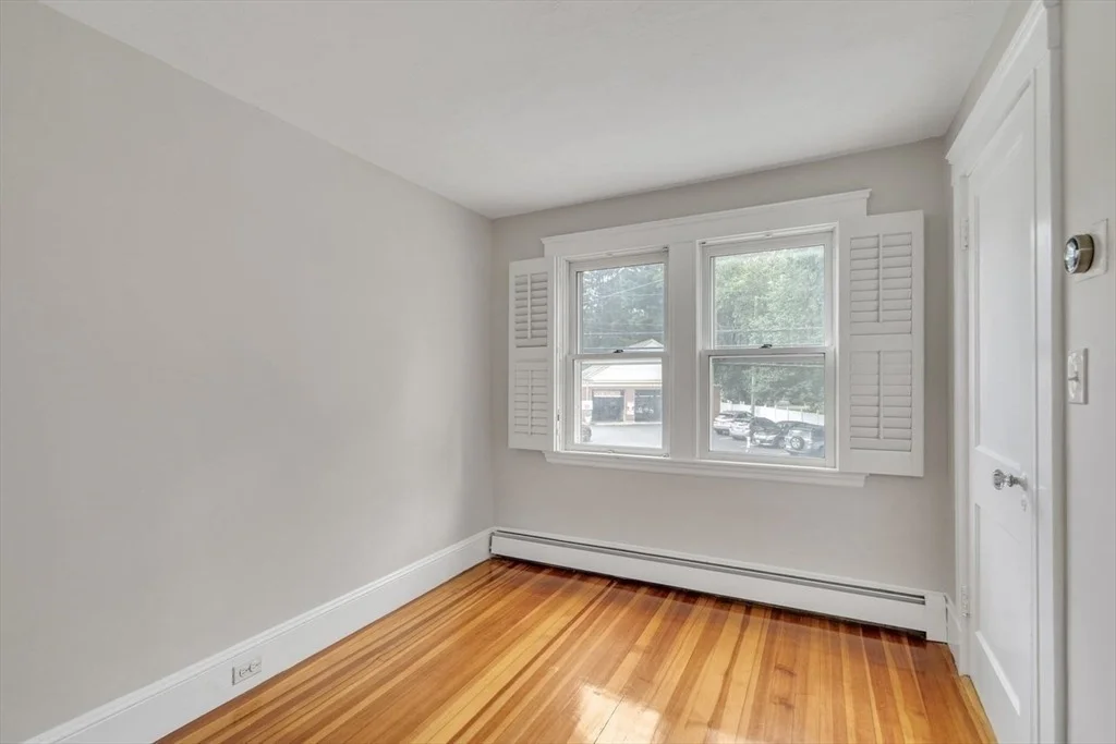 Photo of 5 Maple St