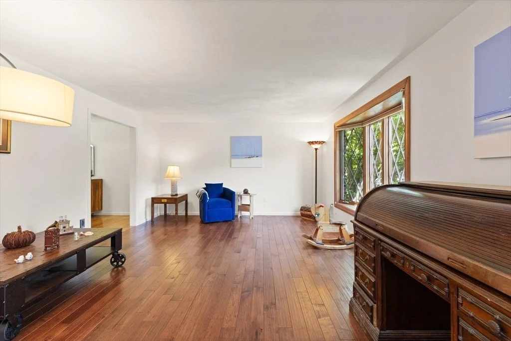 Photo of 80 Hampton Rd