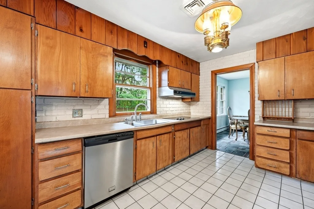 Photo of 87 Squire Ln