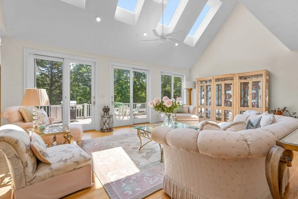 Photo of 14 Glenneagle Dr