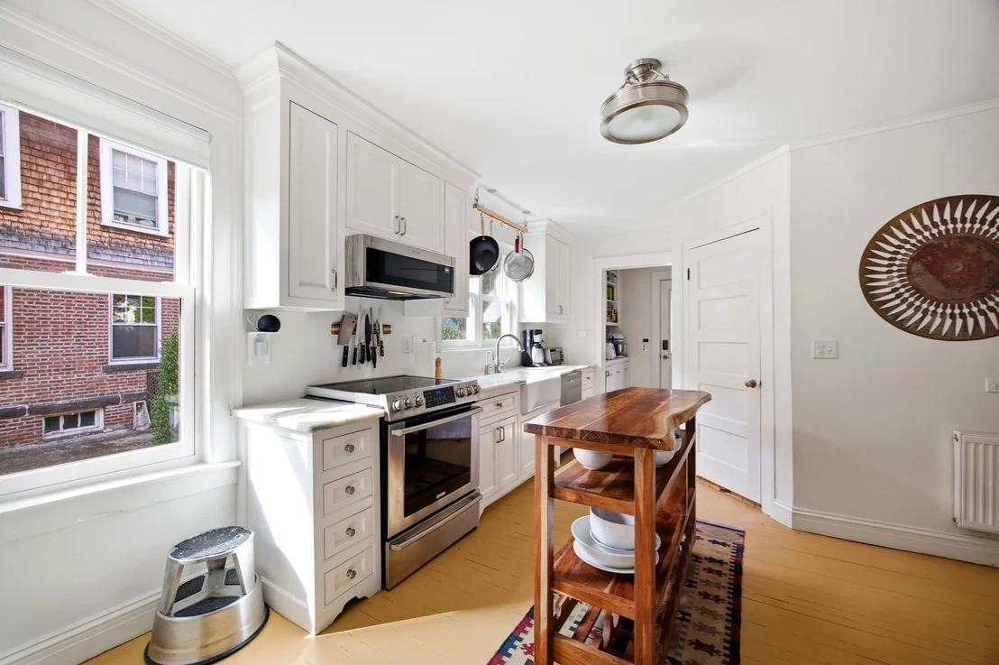 Photo of 211 Crescent St