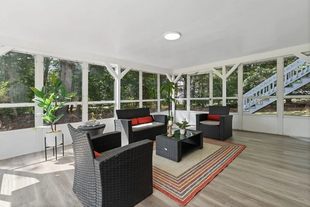 Photo of 2 Clover Cir