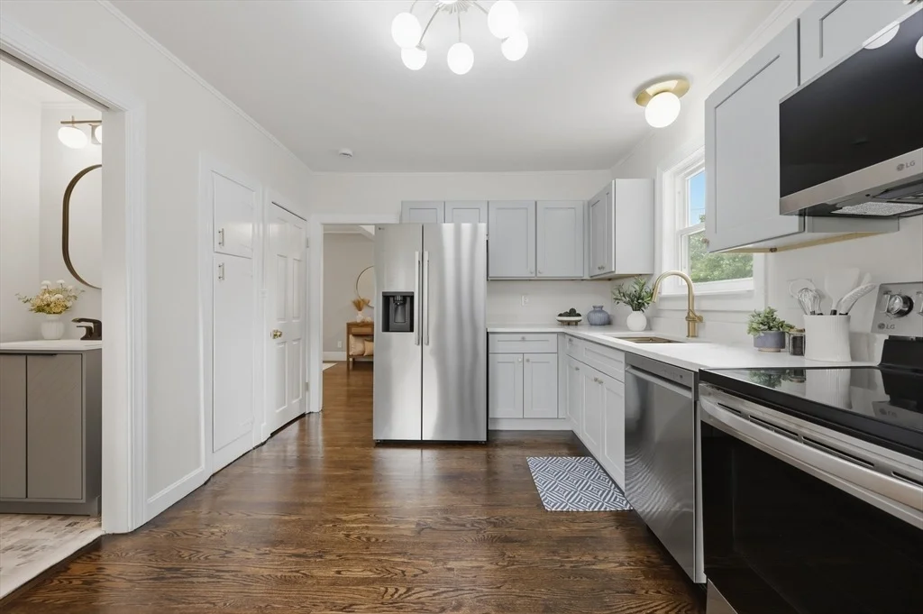 Photo of 365 Lake Avenue