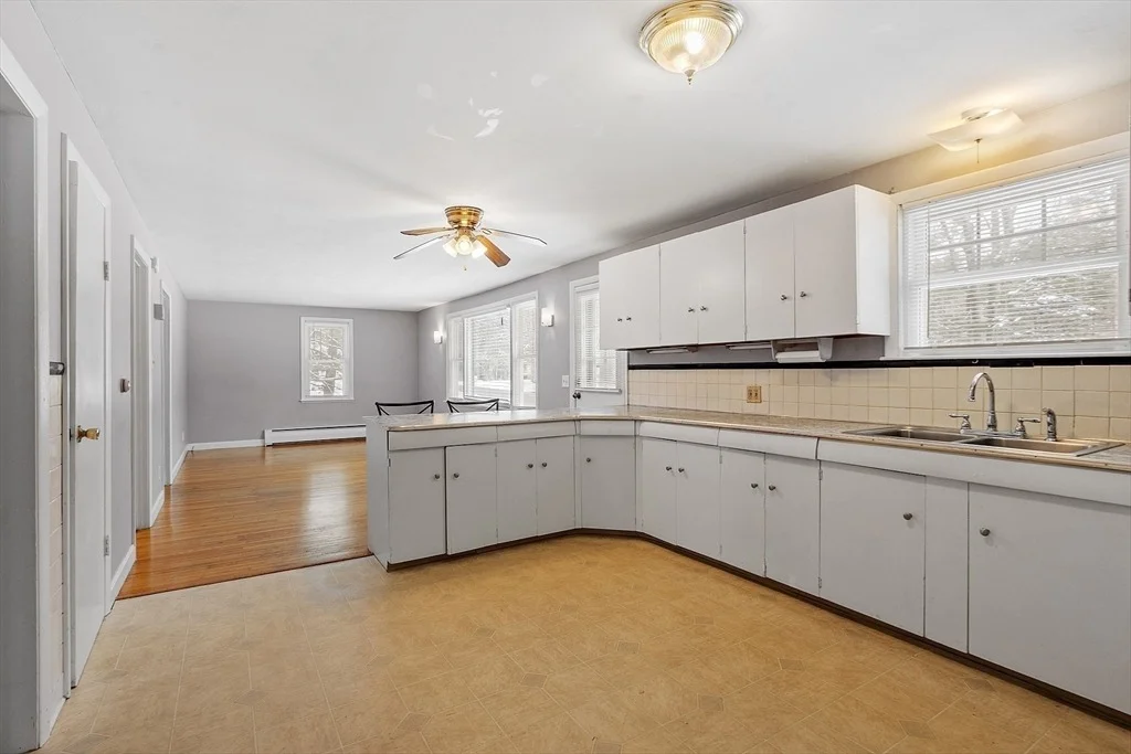 Photo of 484 Intervale Ave