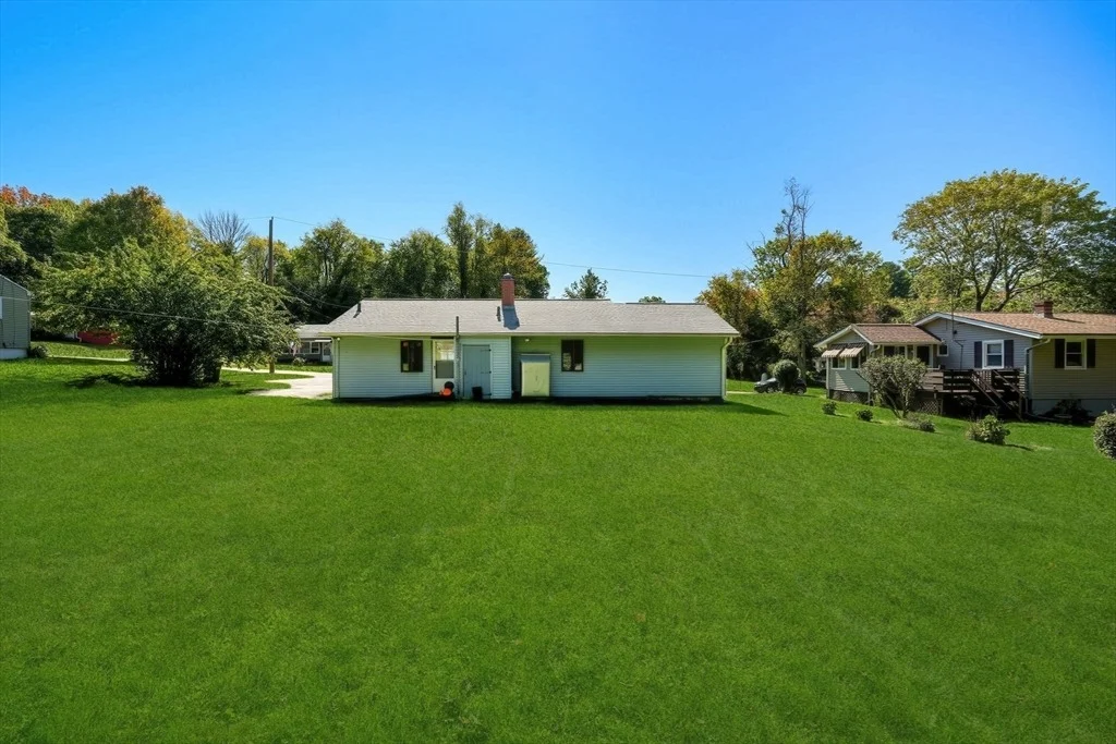 Photo of 10 Sunset Ln