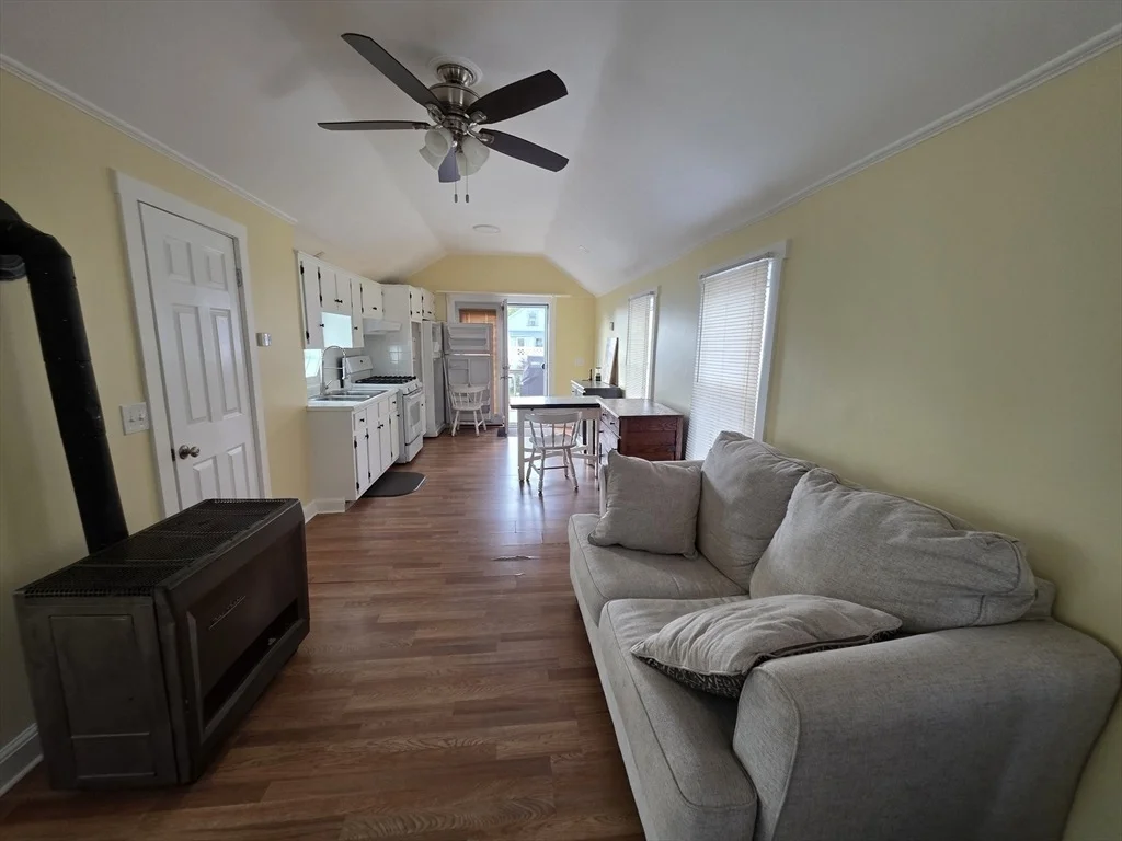 Photo of 101 Cable Ave