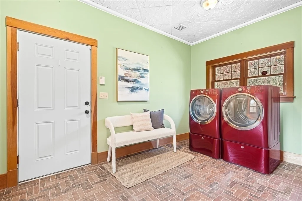 Photo of 157 Oak Street
