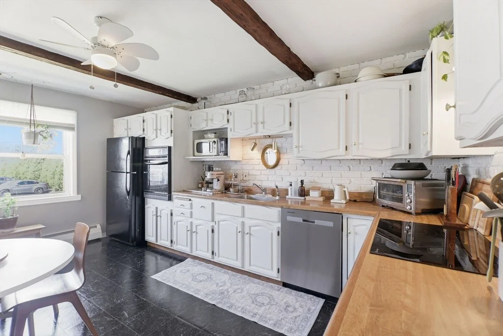 Photo of Unit C at 68 Colonial Cir