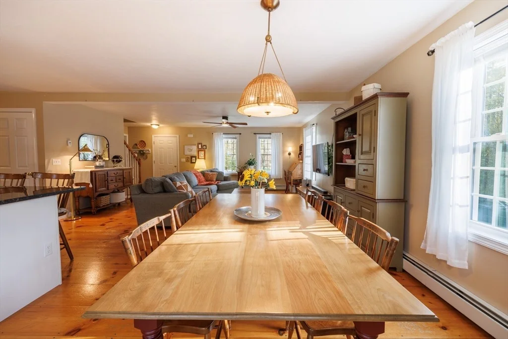 Photo of 15 Oak Dr