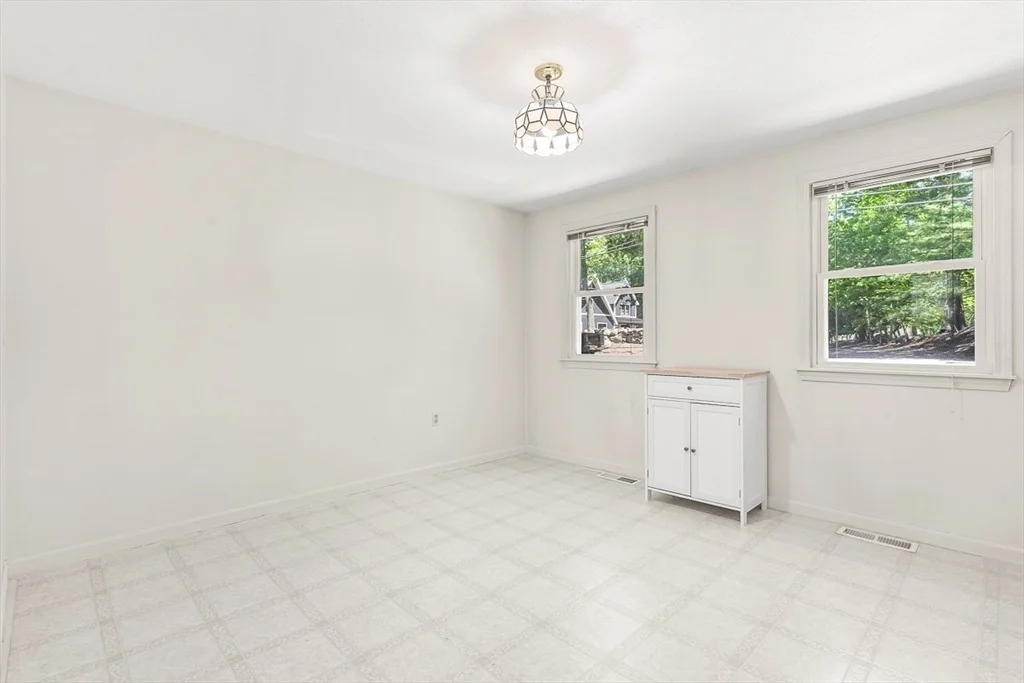 Photo of 20 Hillcrest Ave