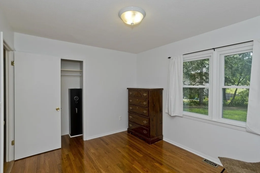Photo of 271 Brookwood Drive