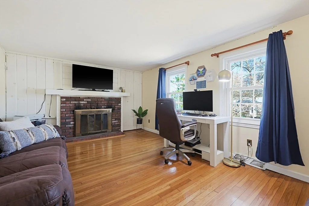 Photo of 6 Hillside Road