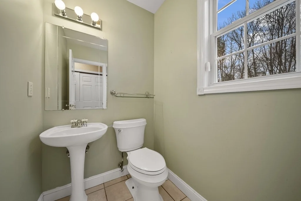 Photo of 37 Jacques Rd