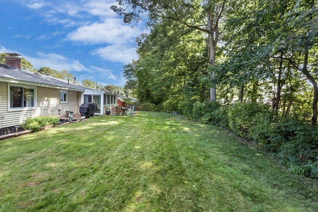 Photo of 232 Bates Rd