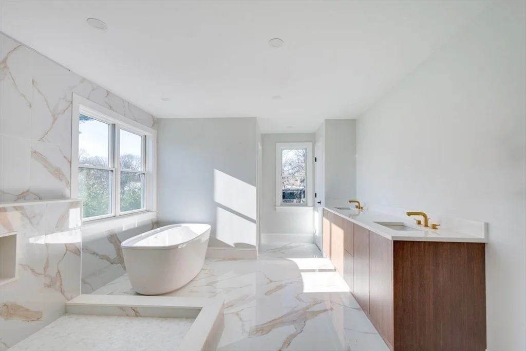 Photo of 41 Lee Rd