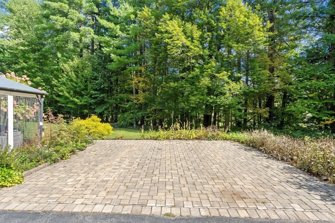 Photo of 1 Laurelwoods Dr
