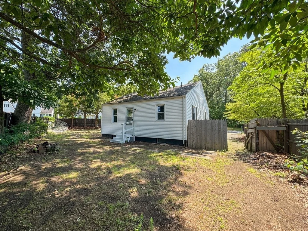 Photo of 4 Wolfe St