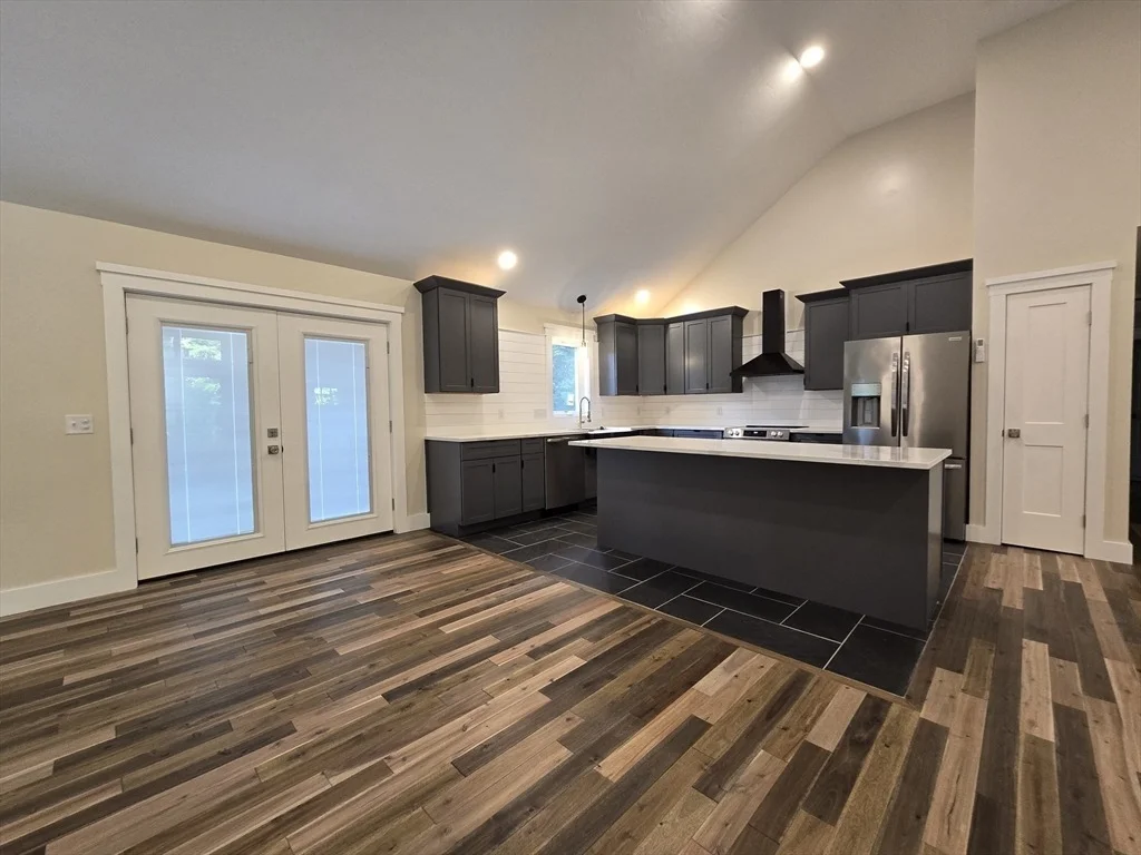 Photo of 2774 Greenwich Rd