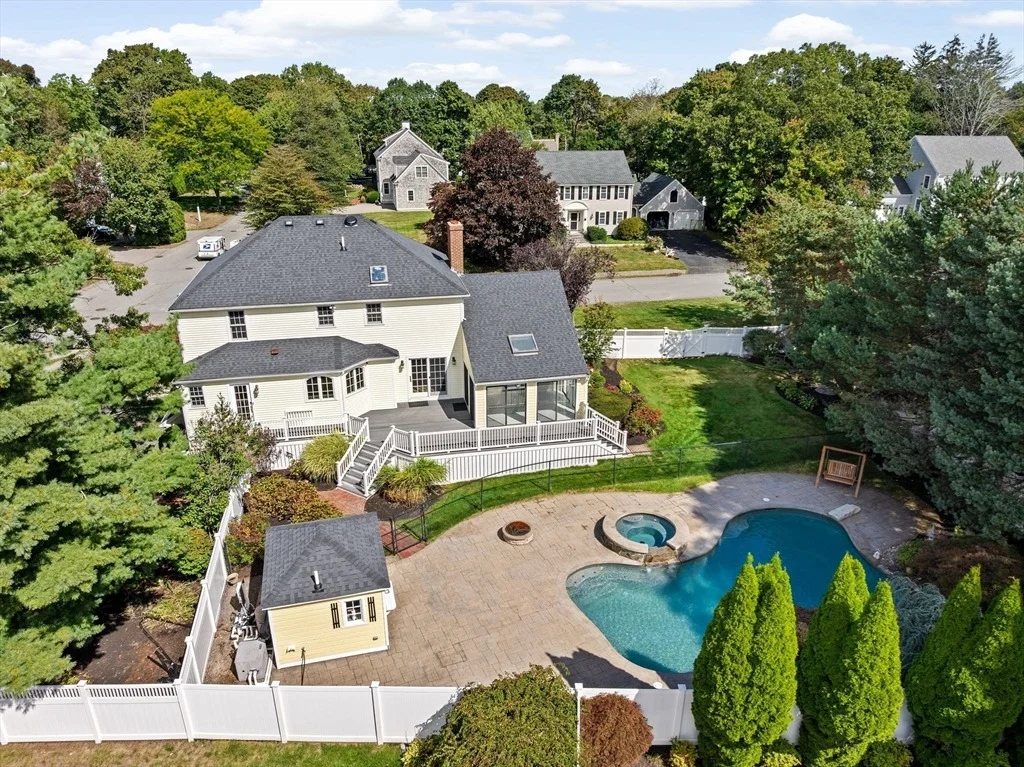 Photo of 2 Windward Lane