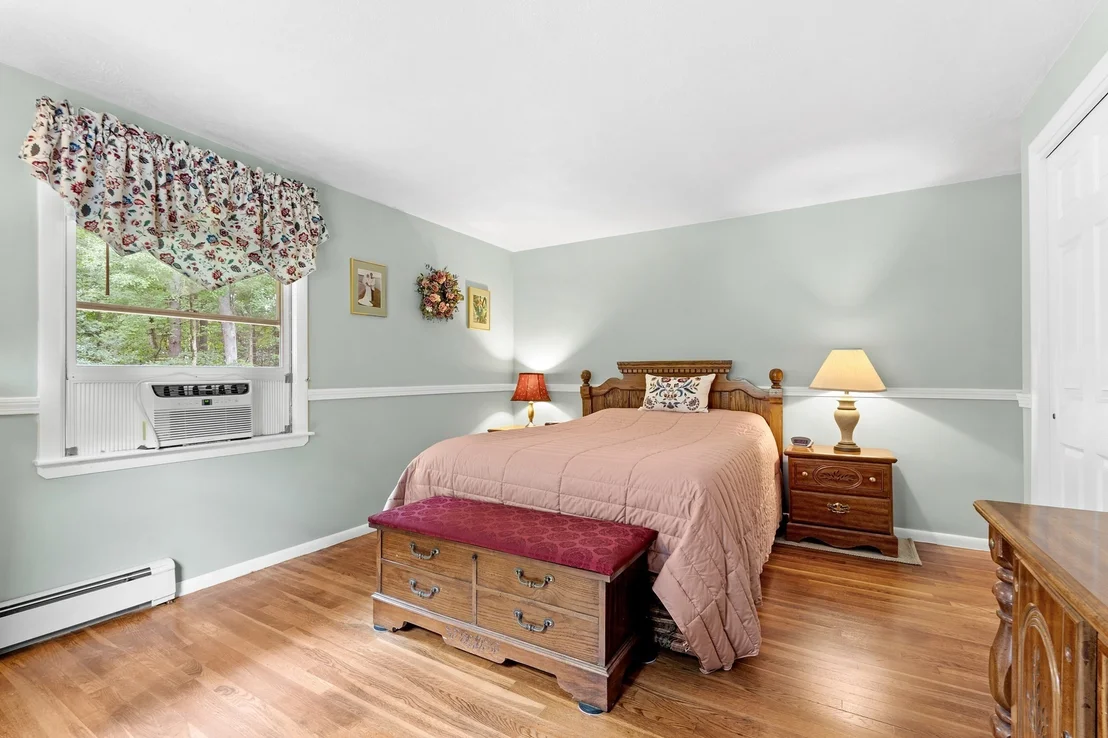 Photo of 225 Taylor Rd