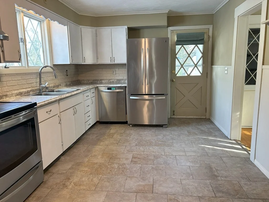 Photo of 38 Sunset Rd