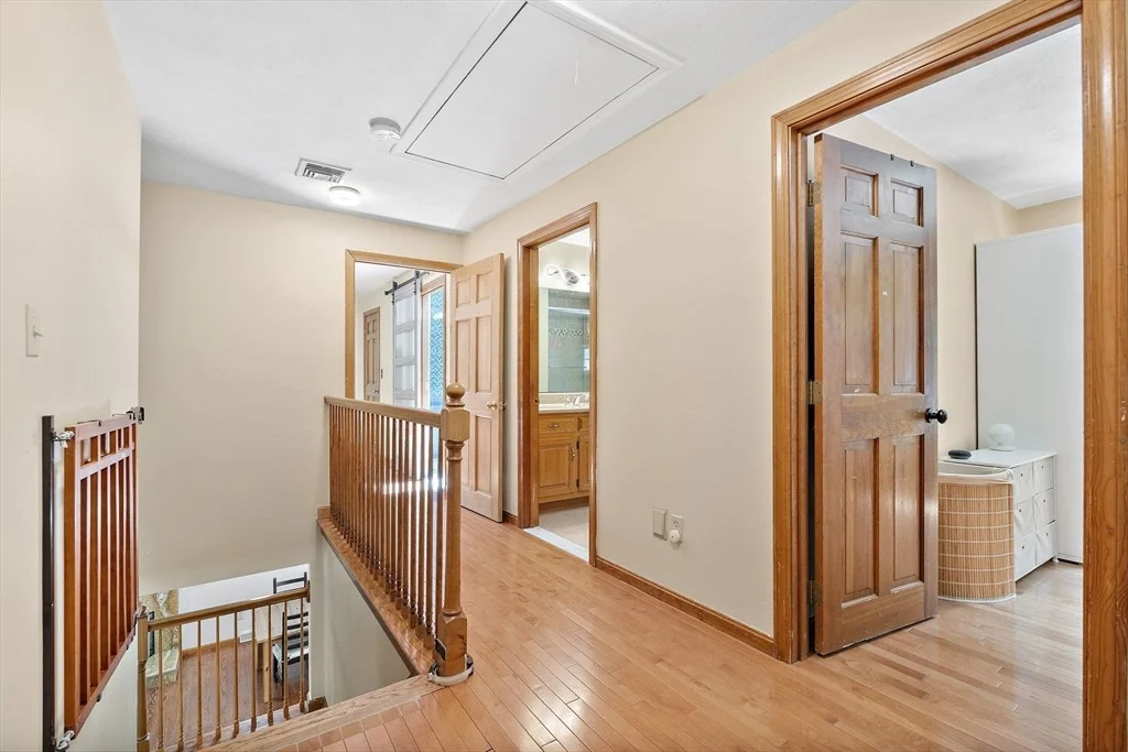 Photo of 4 Dix Rd