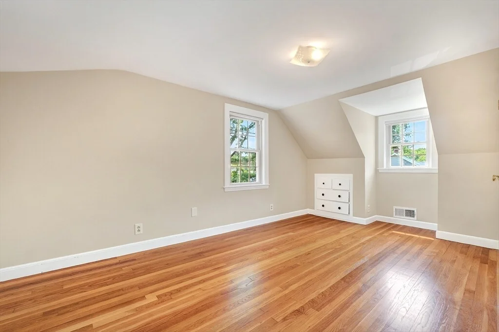 Photo of 7 Pine Hill Rd