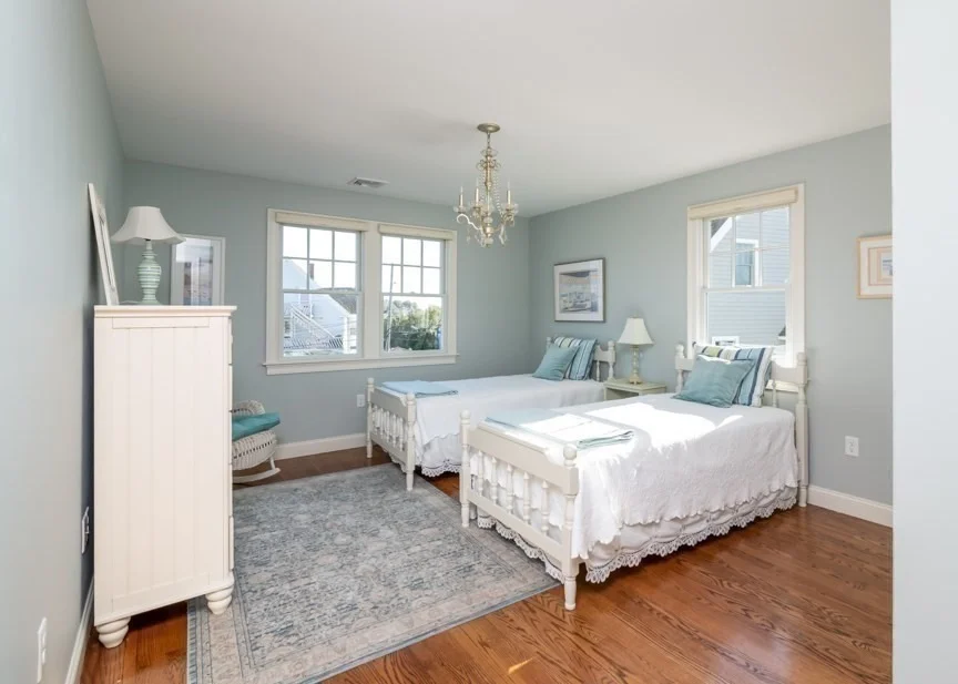 Photo of 10 Whitehead Ave