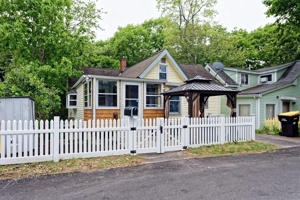 Photo of 330 Mount Wayte Ave